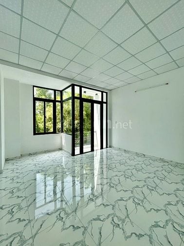 NHÀ NGỘP KCN CẦU TRÀM GIÁ 1 TỶ 890 - CÁCH BẾN XE MIỀN TÂY 13KM