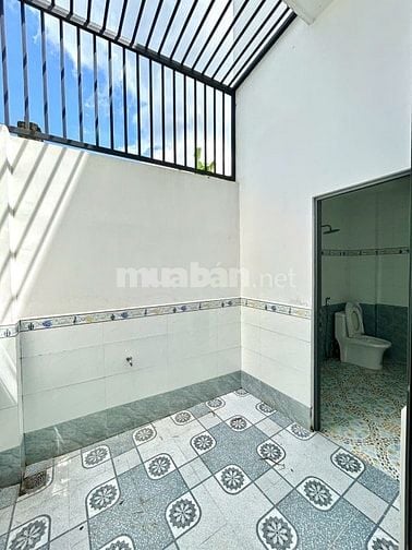 NHÀ NGỘP KCN CẦU TRÀM GIÁ 1 TỶ 890 - CÁCH BẾN XE MIỀN TÂY 13KM
