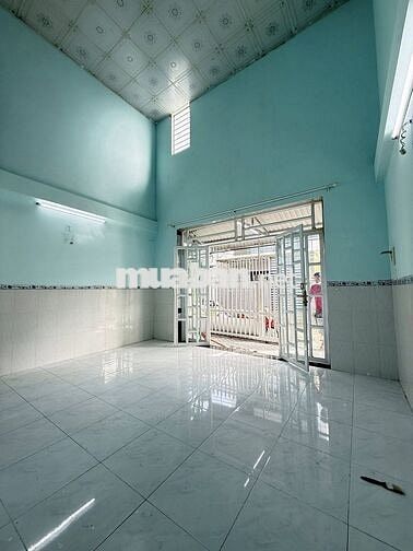 Bán gấp căn nhà 1 trệt 1 lửng ở Đ. Trần Thị Cẩm 135m2 SHR giá 799TR