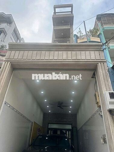Nhà MT Âu Cơ gần vòng xoay Lê Đại Hành Q11