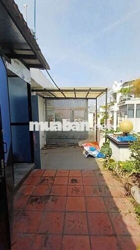 Nhà hxh thăng long 7x10, 2 lầu  st