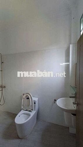 Nhà hxh thăng long 7x10, 2 lầu  st