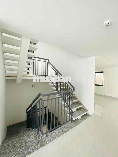 Cho Thuê Nhà Mặt Tiền Mai Thị Lựu, Phường ĐaKao, Quận 1.