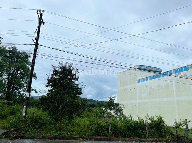 Cần bán lô Đất thổ cư Mặt tiền 12m Bến Tràm, Phú Quốc, Kiêng Giang