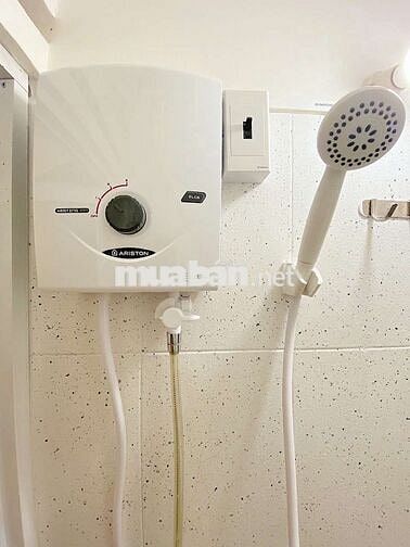 Studio Full Nội Thất,Thang Máy Nhà Xe Rộng. Nằm Trên Phan Xích Long.