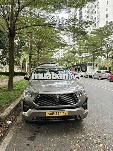 Toyota Innova Cross 2025 - 6000 km
