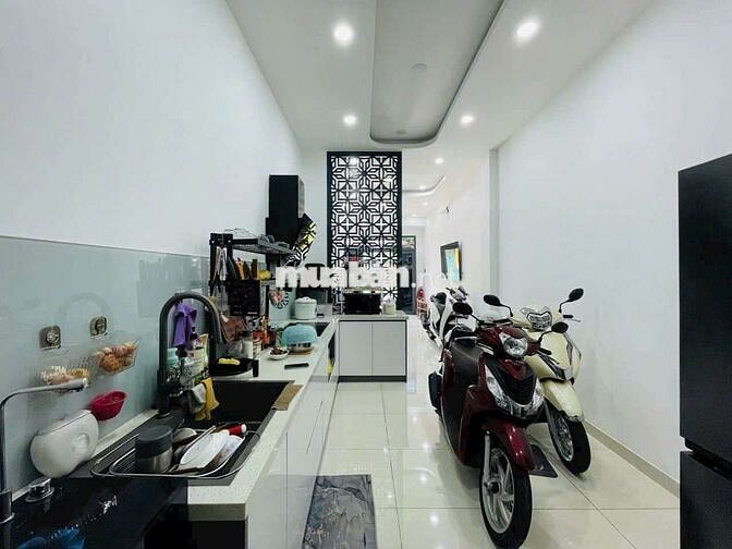 NHÀ 4 TẦNG HẺM XE HƠI LÊ ĐỨC THỌ GÒ VẤP CẦN BÁN