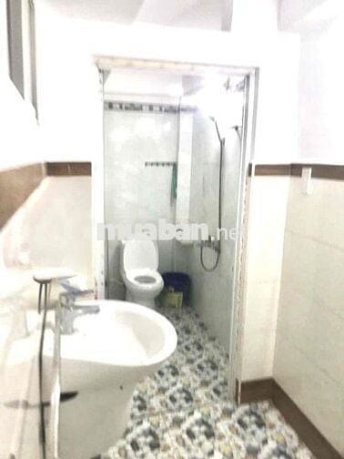 Bán nhà thiết kế đẹp có: 3pn nằm bên Nhà Thờ Dĩ An - Dĩ An