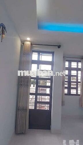 NHÀ 2LẦU 3PN 2WC MỚI SƠN SỬA HẺM OTO ĐỐI DIỆN VẠN PHÚC, Ở GĐ, NHÓM BẠN