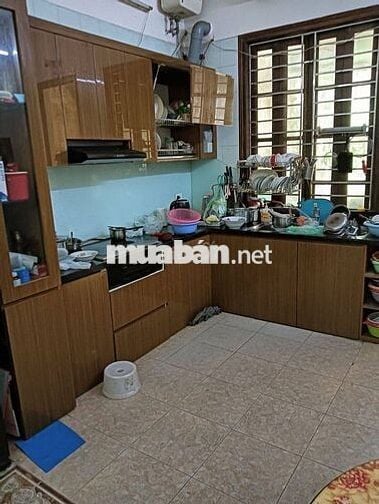 Nhà thái hà - 30m -3 tầng- dân xây - ô tô đỗ cổng