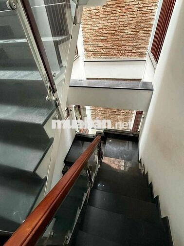 BÁN GẤP NHÀ ĐẸP - NGANG 6m ngay Gò Dầu, Tân Quý