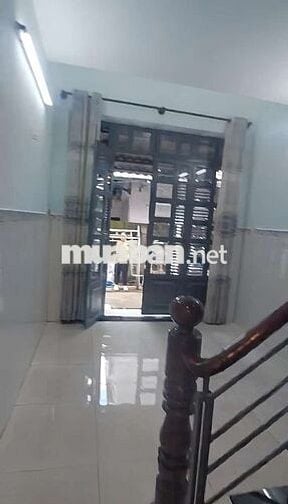 NHÀ 2LẦU 3PN 2WC MỚI SƠN SỬA HẺM OTO ĐỐI DIỆN VẠN PHÚC, Ở GĐ, NHÓM BẠN