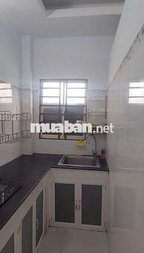 NHÀ 2LẦU 3PN 2WC MỚI SƠN SỬA HẺM OTO ĐỐI DIỆN VẠN PHÚC, Ở GĐ, NHÓM BẠN