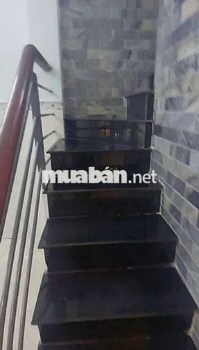 NHÀ 2LẦU 3PN 2WC MỚI SƠN SỬA HẺM OTO ĐỐI DIỆN VẠN PHÚC, Ở GĐ, NHÓM BẠN