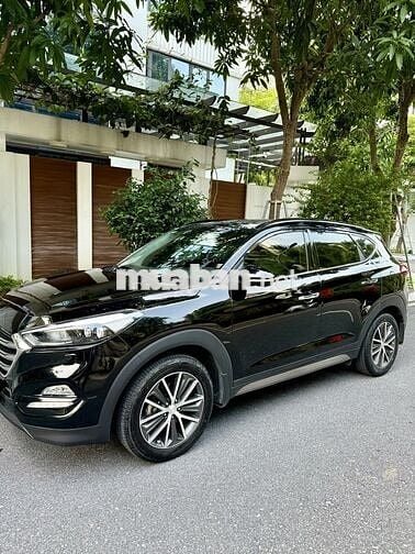 Tucson bản Full xăng cuối 2016 rất mới.