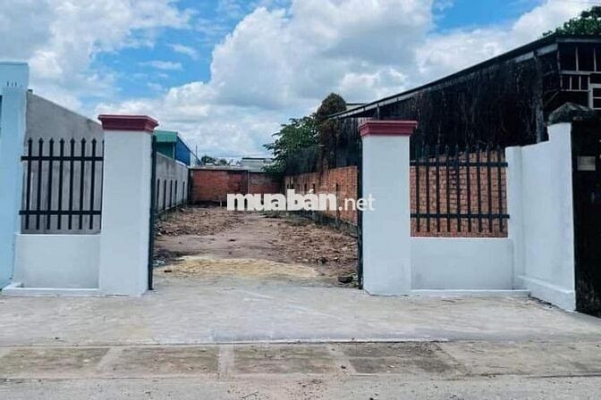 CẦN TIỀN TRẢ NỢ - BÁN GẤP 200M2 MT TÂN THÔNG HỘI SHR CHỈ 700TR - NGỘP