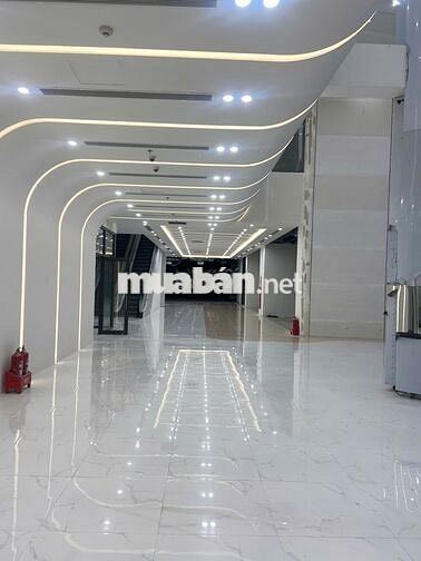 Tòa VP ROX Tower tại Goldmark City, 54 triệu/m2, 138m2, view đẹp