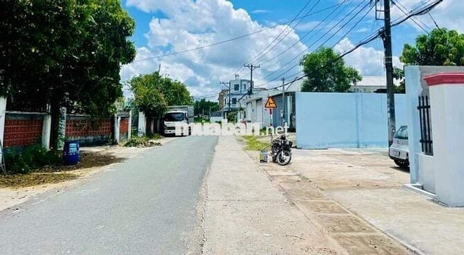 CẦN TIỀN TRẢ NỢ - BÁN GẤP 200M2 MT TÂN THÔNG HỘI SHR CHỈ 700TR - NGỘP