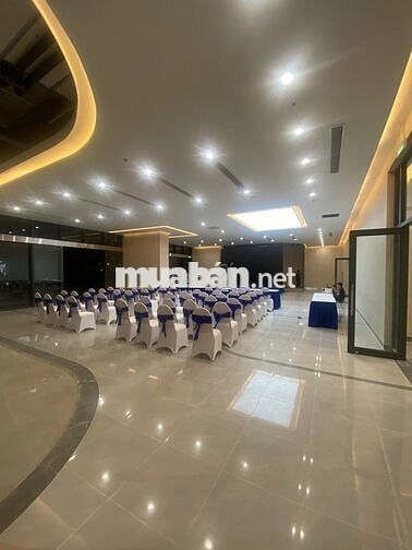 Tòa VP ROX Tower tại Goldmark City, 54 triệu/m2, 138m2, view đẹp