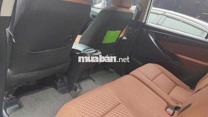 Toyota Innova 2017 2.0E - 123000 km