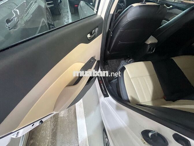 Hyundai Accent 2024 1.4 mới chạy 16800km siêu đẹp