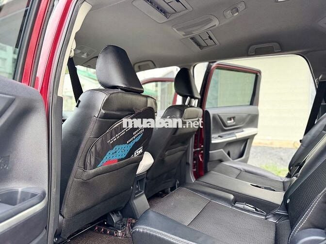 Toyota Veloz Cross Top Đỏ 2023 Tự động