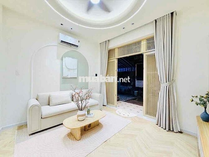Bán nhà Lê Hoàng Phái,59m2, 2 Tầng, 3PN,có sân để xe rộng, nhà mới, TL