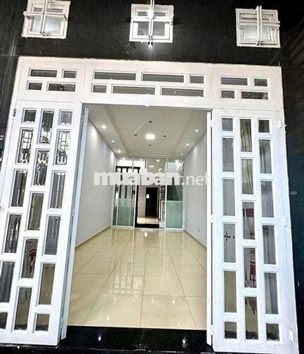 CHO THUÊ NHÀ DIÊN TICH LON. BẮC LÂN BÀ ĐIỂM HOCMON
👉DT 8x20m