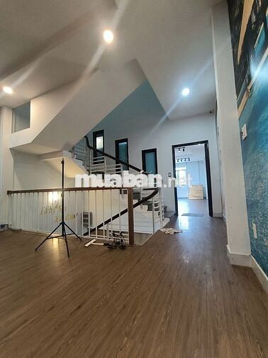 NHÀ 3 TẦNG, 100M2, 4PN, PHÒNG KHÁCH RỘNG, ĐƯỜNG PHAN ĐĂNG LƯU