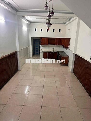 cho thuê nhà 1 trệt 1 lầu gần hội trường Đông Hoà Dĩ an