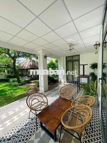 BIỆT THỰ VƯỜN 1500m2  GẦN GŨI THIÊN NHIÊN. KHÔNG GIAN SỐNG XANH