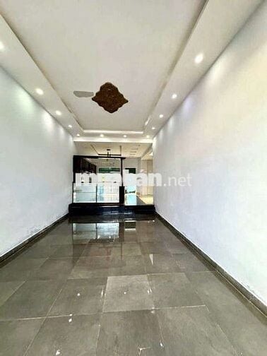 CHO THUÊ NHÀ DIÊN TICH LON. BẮC LÂN BÀ ĐIỂM HOCMON
👉DT 8x20m