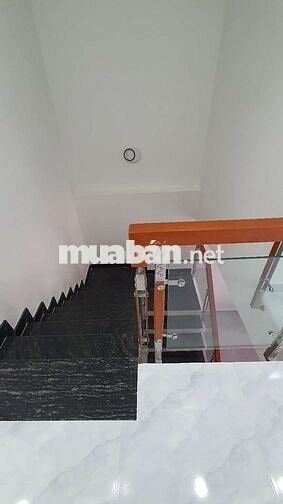 NHỈNH 4 TỶ HƠN, HXH  50m2, 2 TẦNG ,KẾ AEON TÂN PHÚ, NHÀ BTCT  Ở NGAY