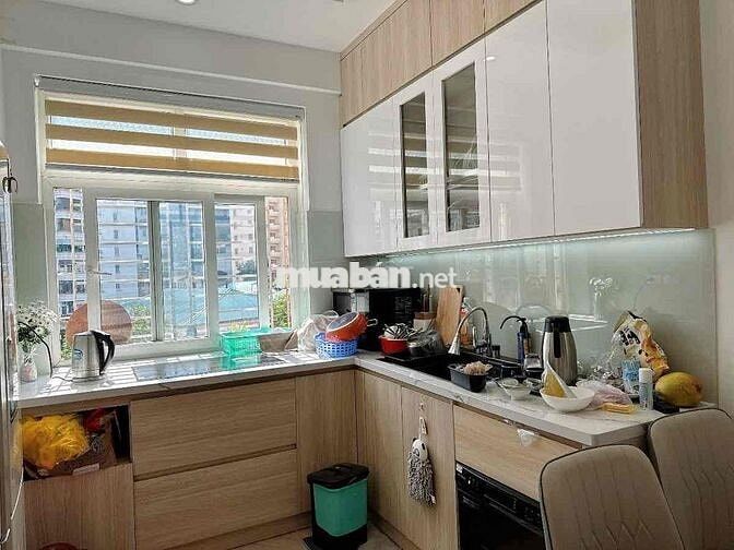 Chính chủ bán chung cư lô góc Cầu Giấy 76m2 2N2VS giá chỉ nhỉnh 6tỷ
