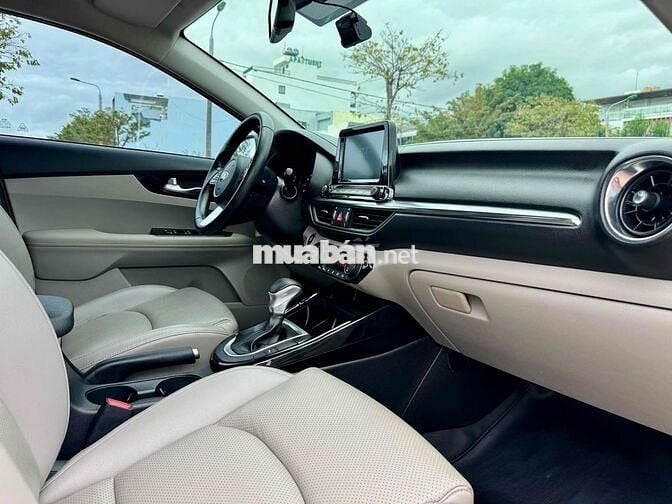 Kia Cerato 2021 1.6 AT LUXURY - 47000 km