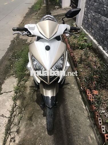 Yamaha novo 4 màu trắng biển số tphcm