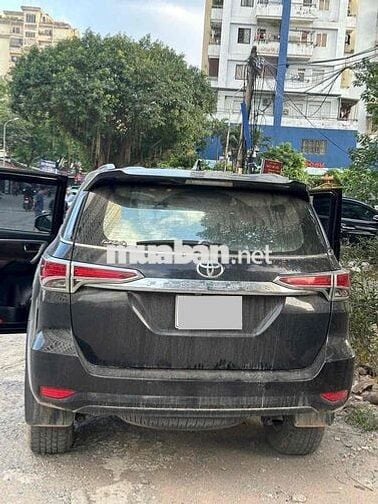 Toyota Fortuner 2018 2.4G 4x2 AT - 10000 km