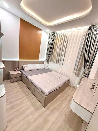 BÁN NHÀ ĐẸP 4 TẦNG BTCT – CMT8- QUẬN3 – Ở NGAY- GIÁ NGON
