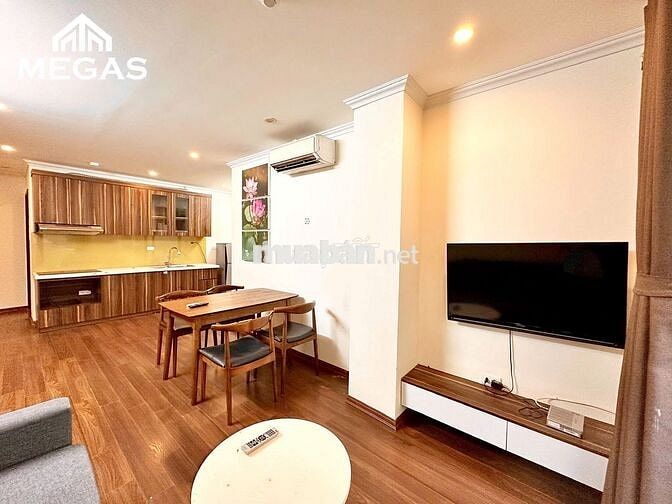 CĂN HỘ 2N1K BAN CÔNG FULL ĐỒ NGAY ĐƯỜNG LỚN VÕ CHÍ CÔNG - TÂY HỒ