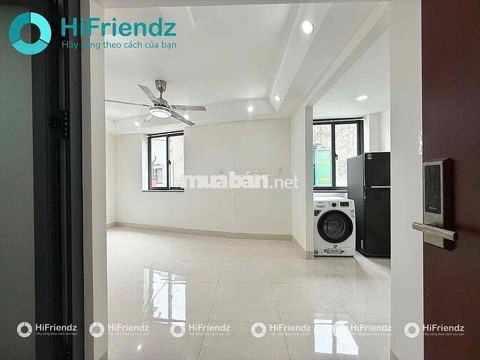 CHO THUÊ STUDIO BAN CÔNG MỚI 100% NGAY PHẠM VĂN ĐỒNG, GẦN CHỢ BÀ CHIỂU