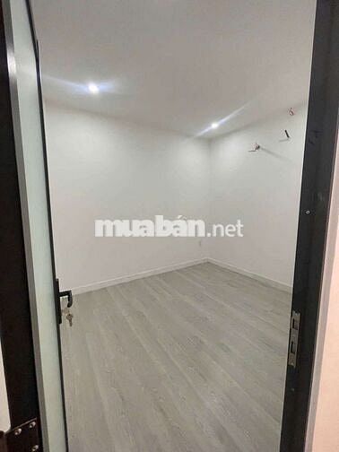 BÁN NHÀ MỚI ĐẸP - TRỆT + LỬNG - HẺM 3 GÁC