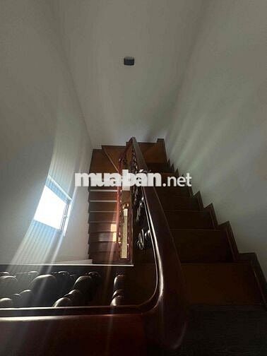 Chính chủ cần bán nhà 3 tầng mt đường 7m5 Trần Thái Tông.