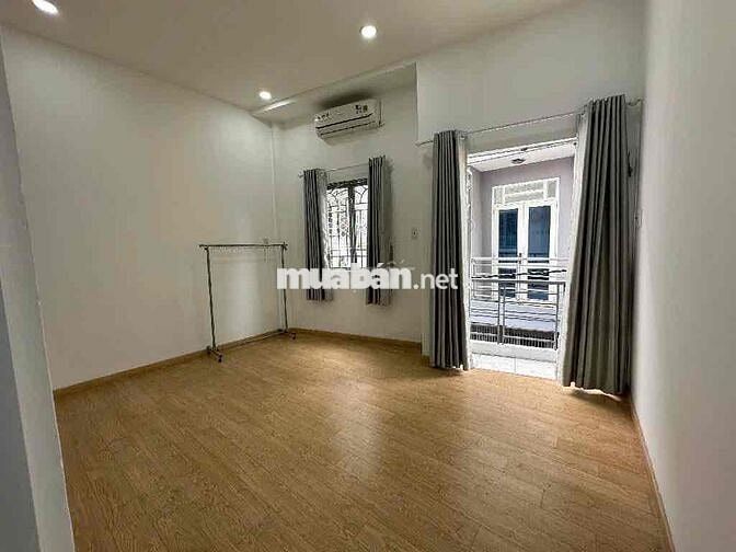 Bán nhà Quang Trung, 25m2, 2 Tầng, hẻm ÔTÔ nhựa,kế Emart, nhà mới, TL