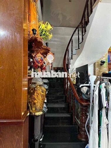 MẶT TIỀN KINH DOANH NGAY UBND PHƯỜNG TÂN QUÝ (cũ)