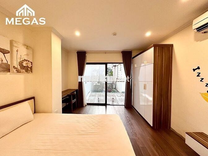 CĂN HỘ 2N1K BAN CÔNG FULL ĐỒ NGAY ĐƯỜNG LỚN VÕ CHÍ CÔNG - TÂY HỒ
