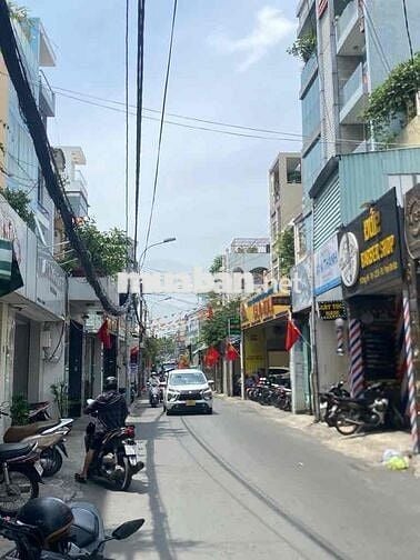 MT ĐÔNG HỒ, Phường 8, TÂN BÌNH, sát NGÃ 4 LẠC LONG QUÂN, (5,2x16)