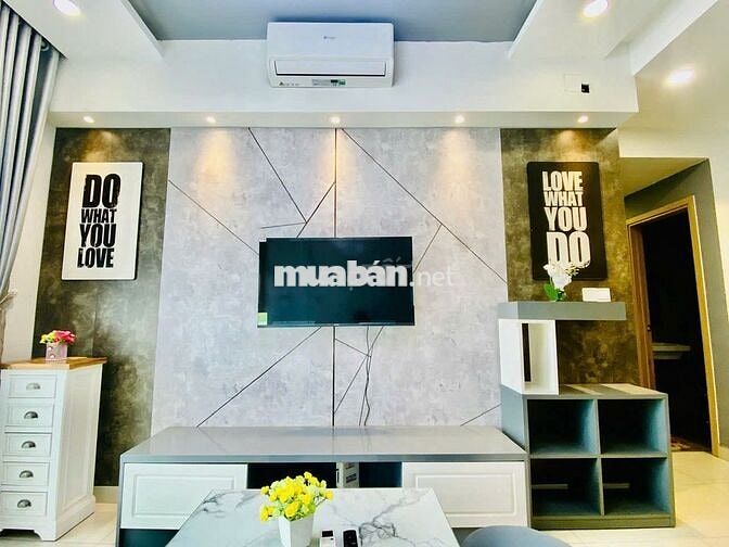 12.5 Triệu! Gấp Emerald 2PN 71m² Full NT, View Công Viên, Sát Aeon