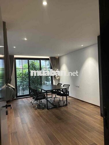 CHÍNH CHỦ NHÀ 1 TRỆT + 1 LỬNG + 1 SÂN THIẾT KẾ HIỆN ĐẠI TRUNG TÂM