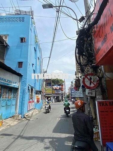 MT ĐÔNG HỒ, Phường 8, TÂN BÌNH, sát NGÃ 4 LẠC LONG QUÂN, (5,2x16)