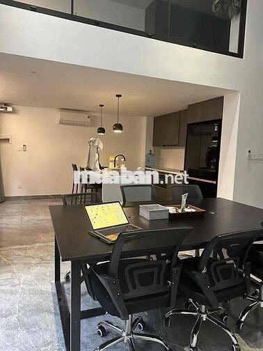 CHÍNH CHỦ NHÀ 1 TRỆT + 1 LỬNG + 1 SÂN THIẾT KẾ HIỆN ĐẠI TRUNG TÂM
